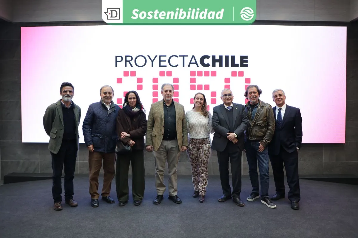 Aprovechar algas, bosques y minerales con cadenas de valor sostenibles: Proponen 170 medidas a candidatos para el desarrollo de Chile