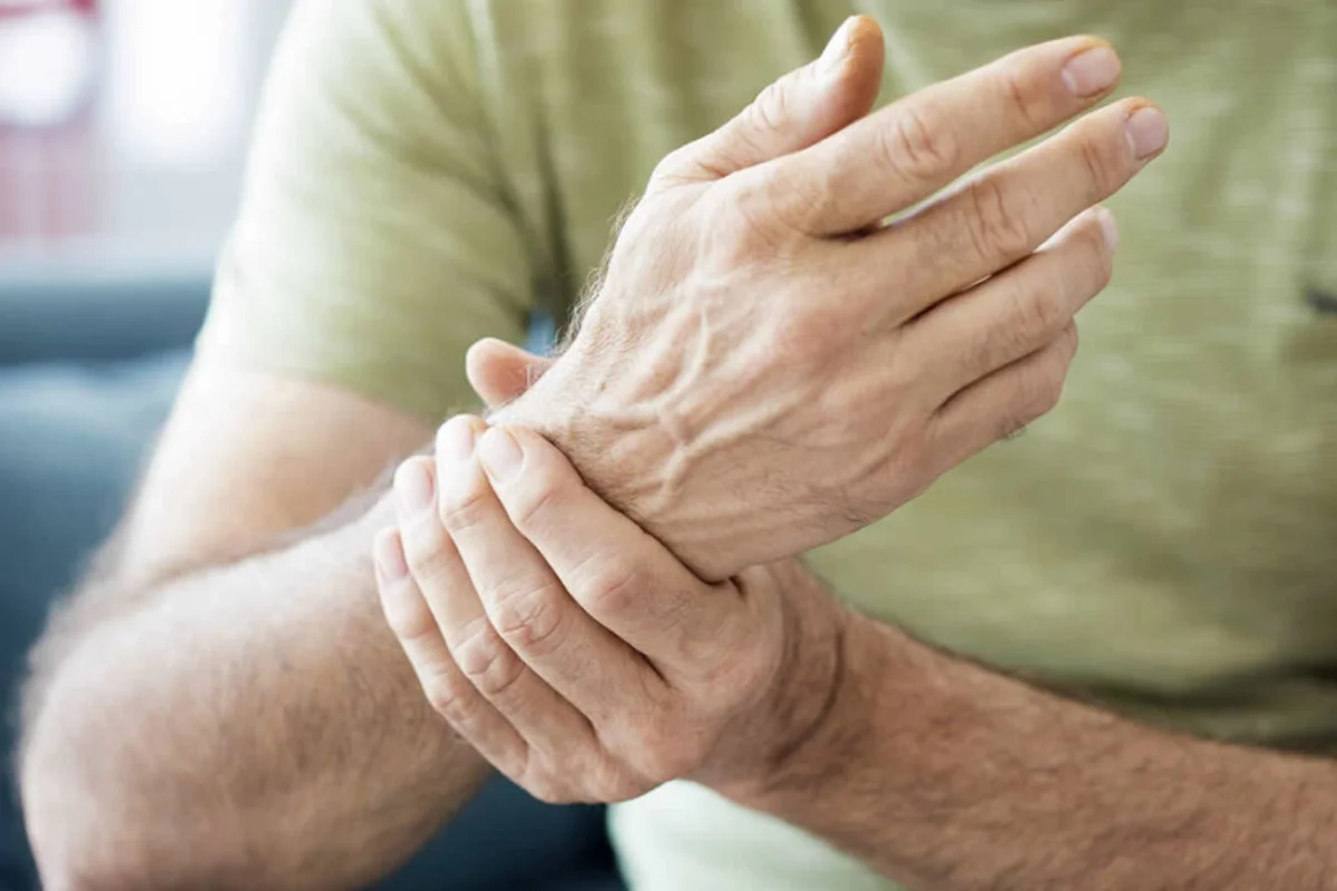 Osteoporosis: Cuál es la edad ideal para hacerse un examen preventivo y qué enfermedades contribuyen a su aparición