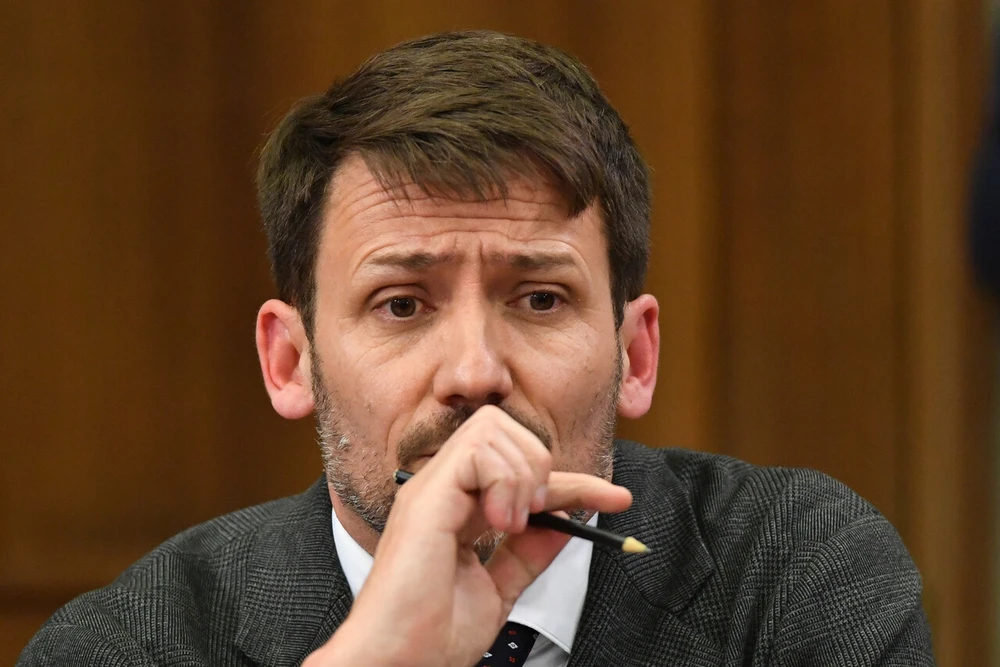 Oposición confirma acusación constitucional contra exministro Diego Pardow: La tachan de “cortina de humo”