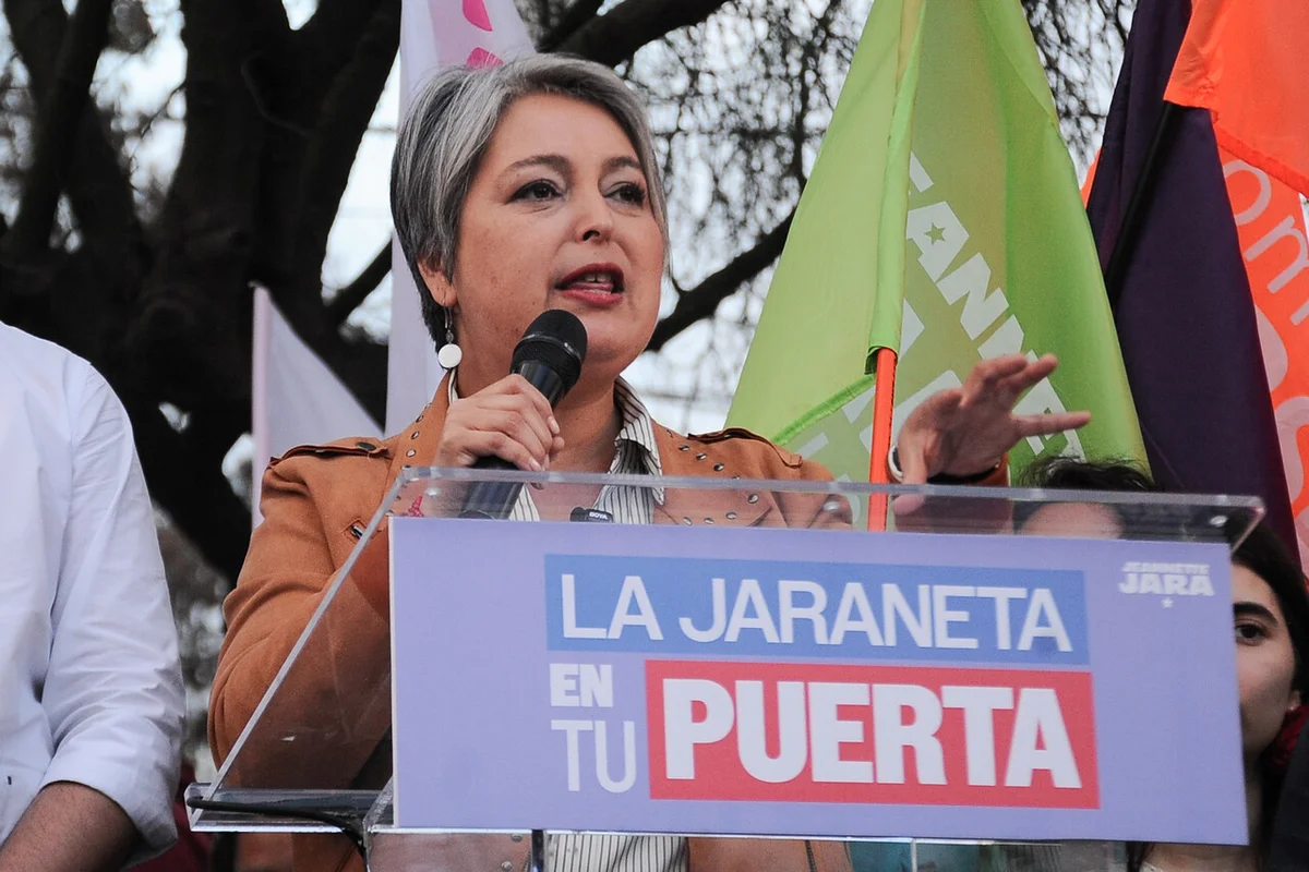 “Un granito de arena para Chile”: Jeannette Jara sorprende con videollamadas a sus donantes
