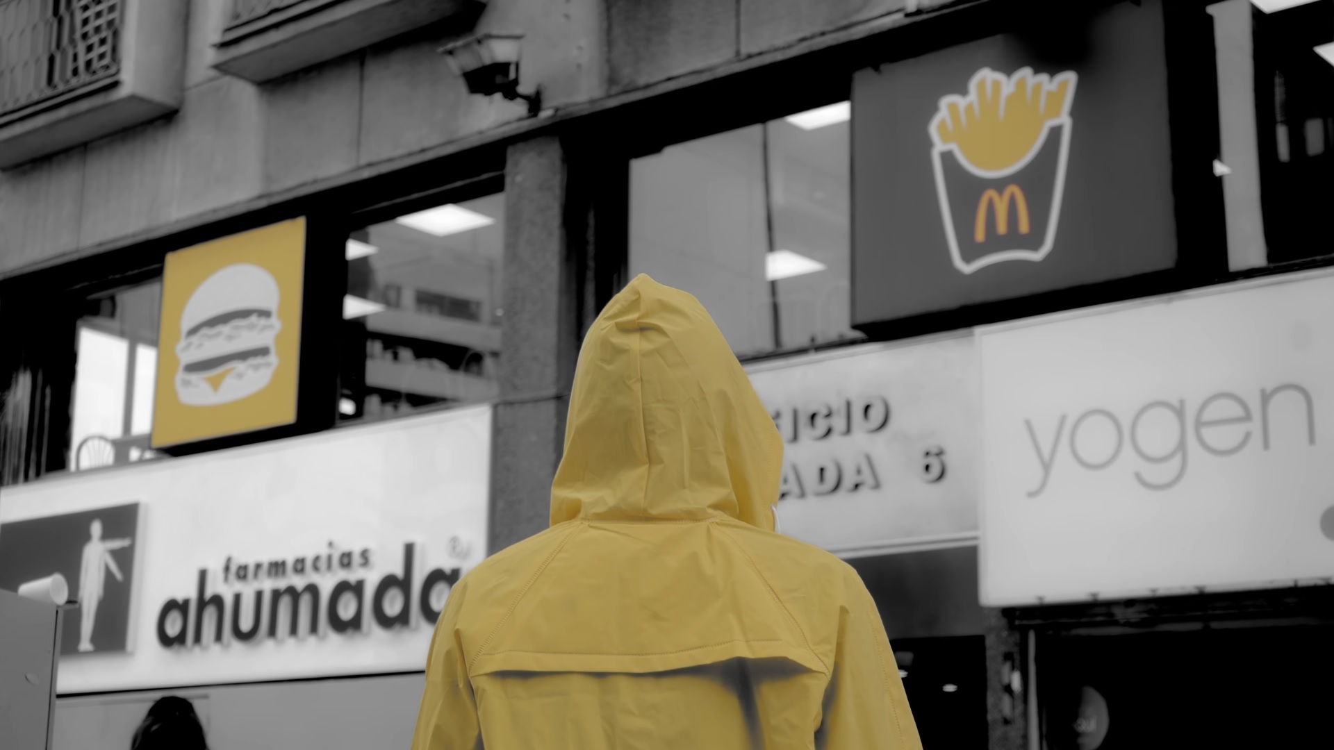 A 13 días de ley contra plástico en locales de comida, acusan estrategia de Mc Donalds para frenarla