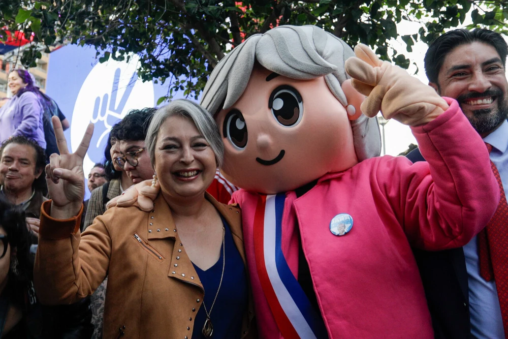 VIDEO| “Es por ti, es por Chile”: Jeannette Jara lanza trend junto a su jingle de campaña
