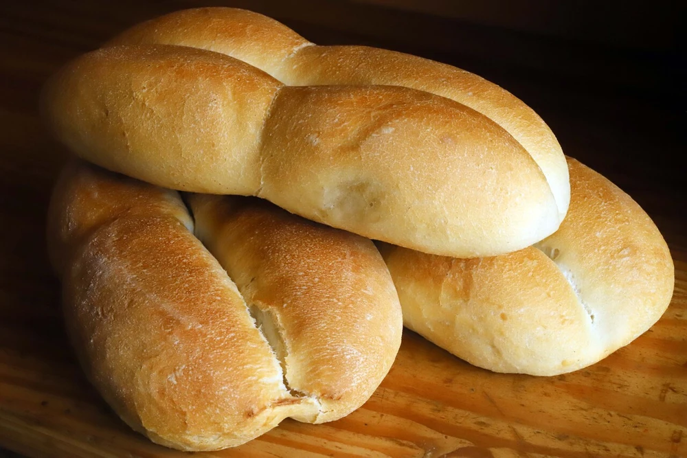 Congelar el pan lo hace más saludable para nuestro cuerpo: Experta explica beneficios y detalla cómo hacerlo