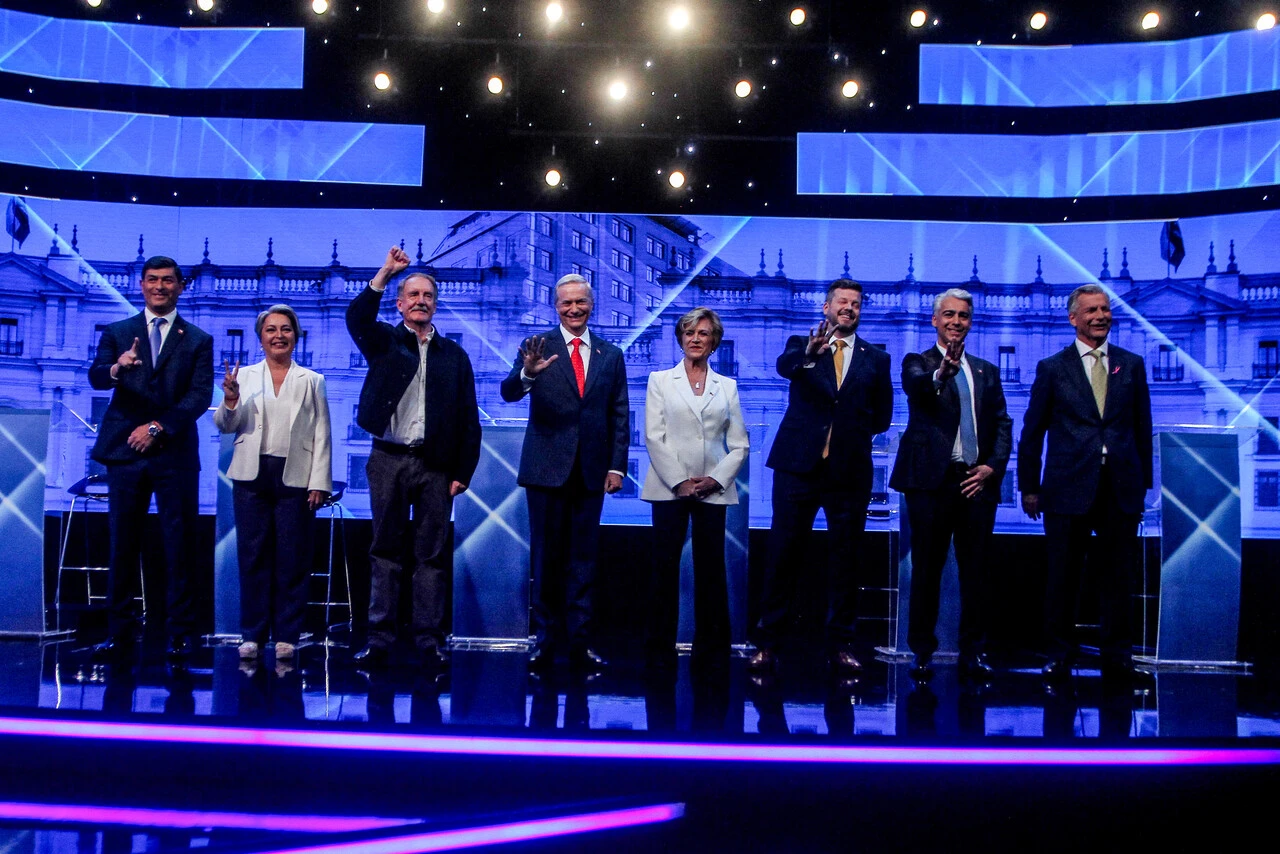 En búsqueda del voto femenino: Candidatos de derecha plantearon en debate presidencial propuestas centradas en la mujer
