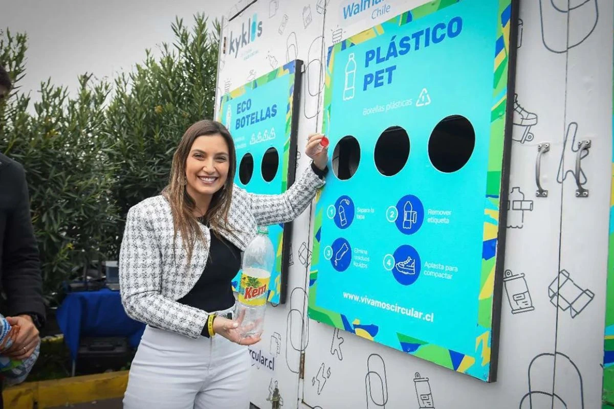 Contenedores para reciclar.