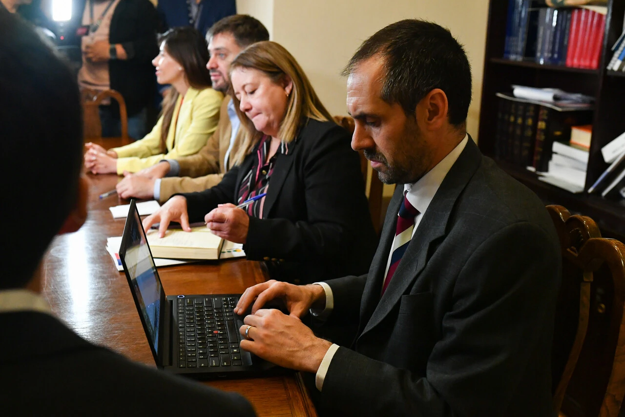 ¿Inexperiencia de Grau o aprovechamiento electoral?: Los cuestionamientos detrás del rechazo a la Ley de Presupuesto 2026