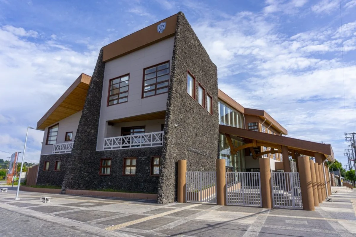 Concejales faltaron a sesión para definir a nuevo alcalde de Llanquihue y la comuna sigue sin autoridad a cargo