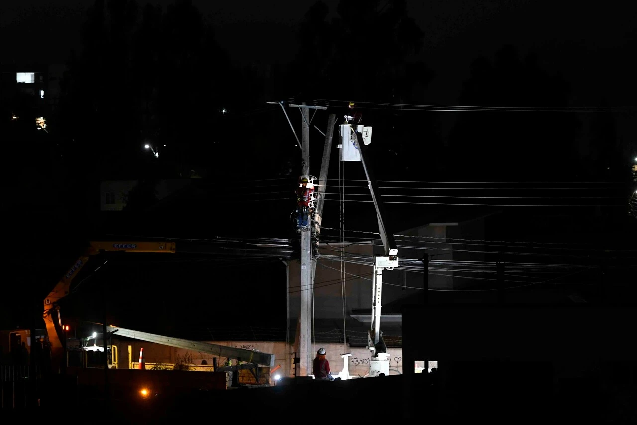 Cortes de luz en Santiago para este martes 4 de noviembre: Enel programó trabajos en 11 comunas