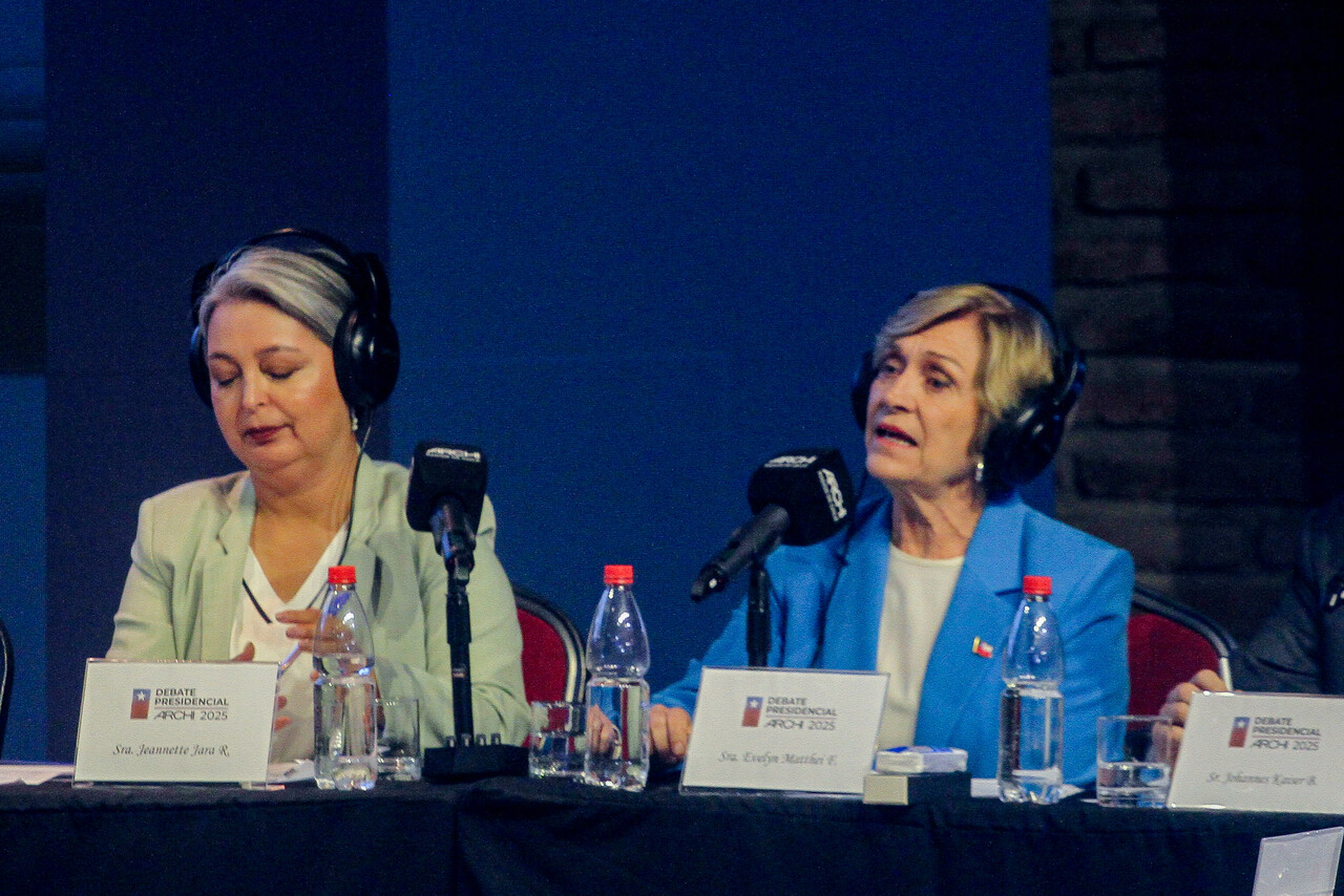 VIDEO| “¿Buscar un detenido desaparecido es venganza?”: Matthei es emplazada en debate por críticas a Plan Nacional de Búsqueda