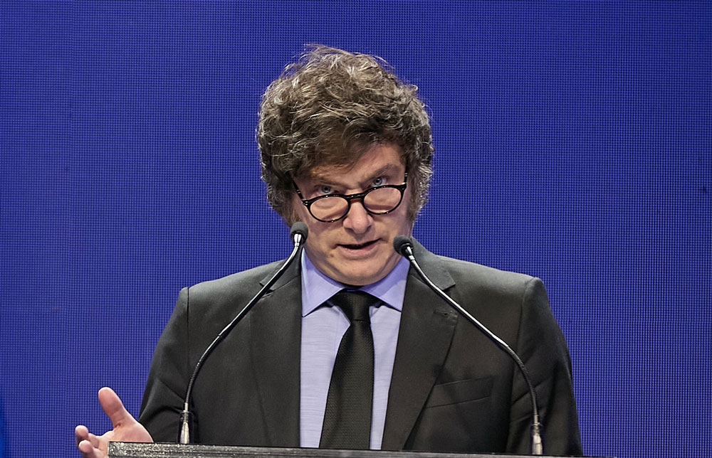 VIDEO| Javier Milei cae en fake news y celebra que sería supuesto telonero de AC/DC en Argentina