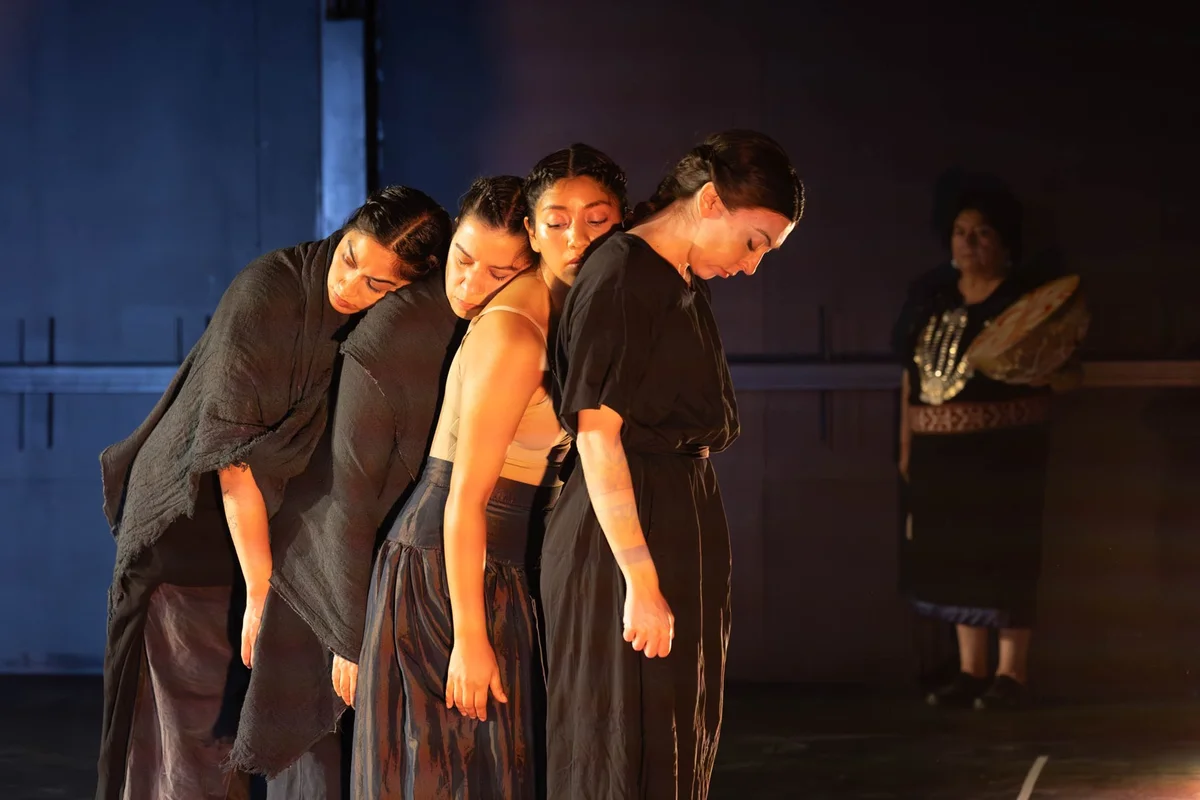 “Fueguinas”: La nueva obra de danza y música que repiensa el rol de las mujeres selknam y mapuche en la historia