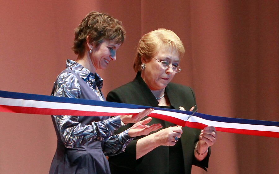 Bachelet o Tohá: La encrucijada del oficialismo de cara a la presidencial 2025