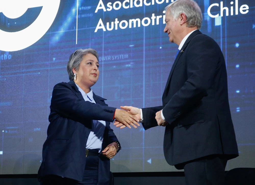 Chile de cara a incierta segunda vuelta: Jara logra menos de lo esperado y Kast sube sus opciones