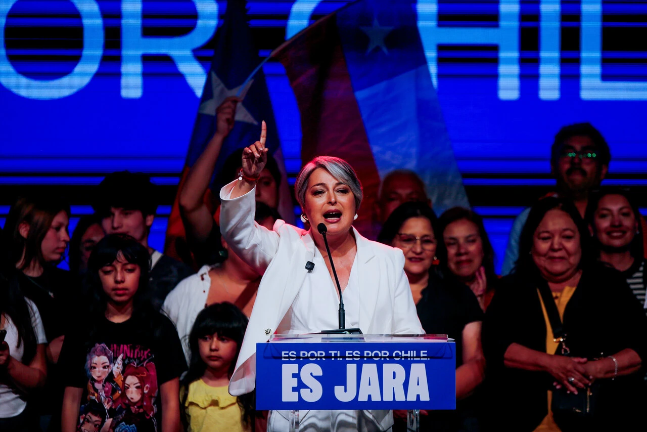 Bolsón de 500 mil votos para Jara: Ir por el elector que optó por la lista parlamentaria del oficialismo pero no por ella