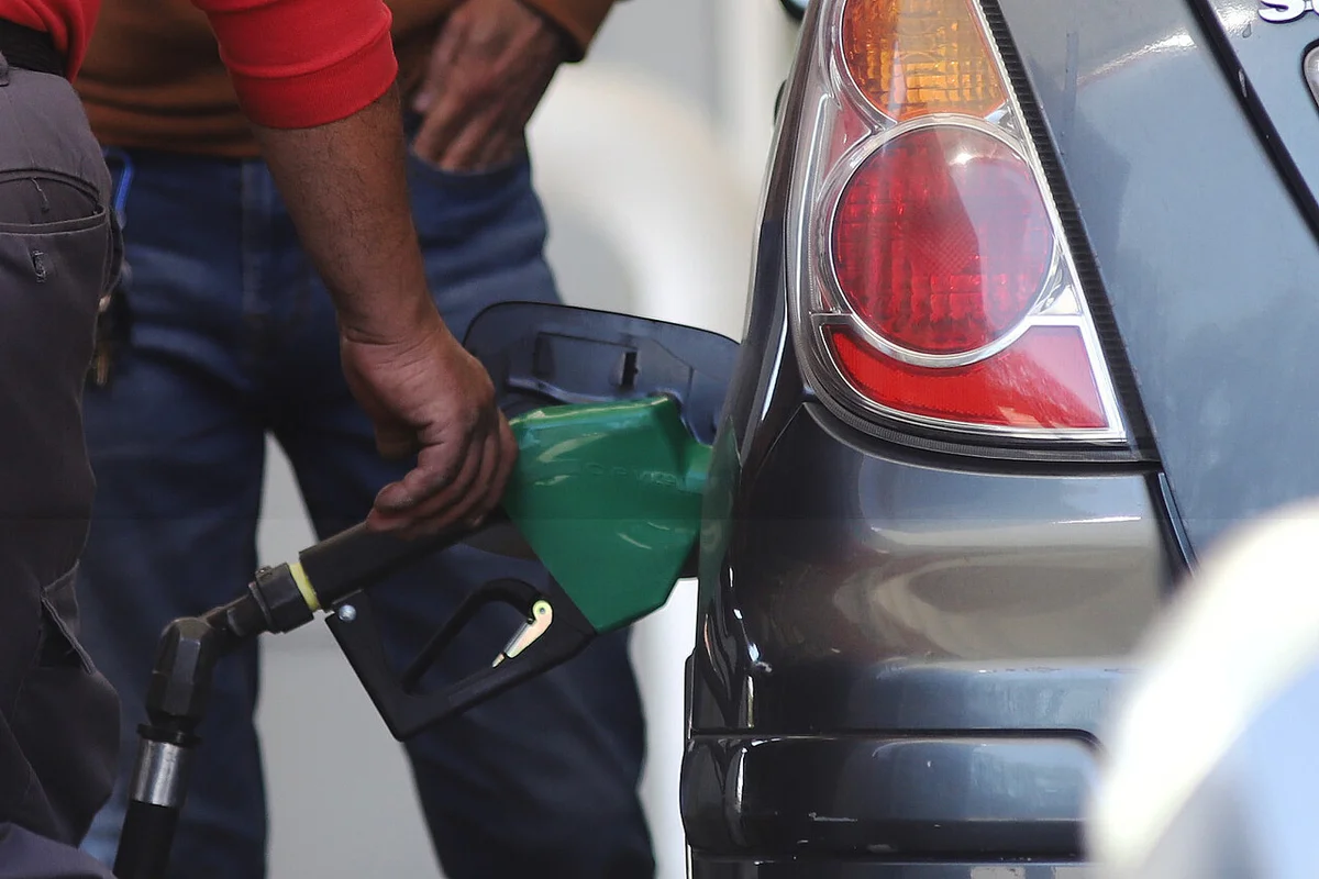 Valor de los combustibles a partir de este jueves 20 de noviembre: Alza de hasta $20 en gasolina, parafina y diésel