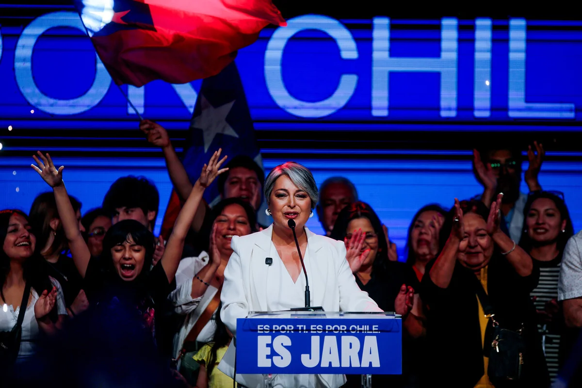 Centros oncológicos y medicamentos sin IVA: La jugada de Jara para conquistar a votantes de Parisi y Matthei