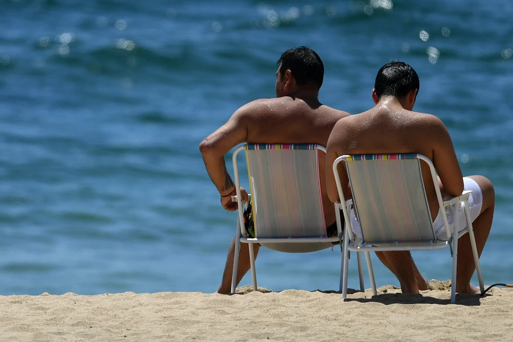 Vuelve el calor a la zona central: MeteoChile pronostica sobre 30°C para este fin de semana en Santiago