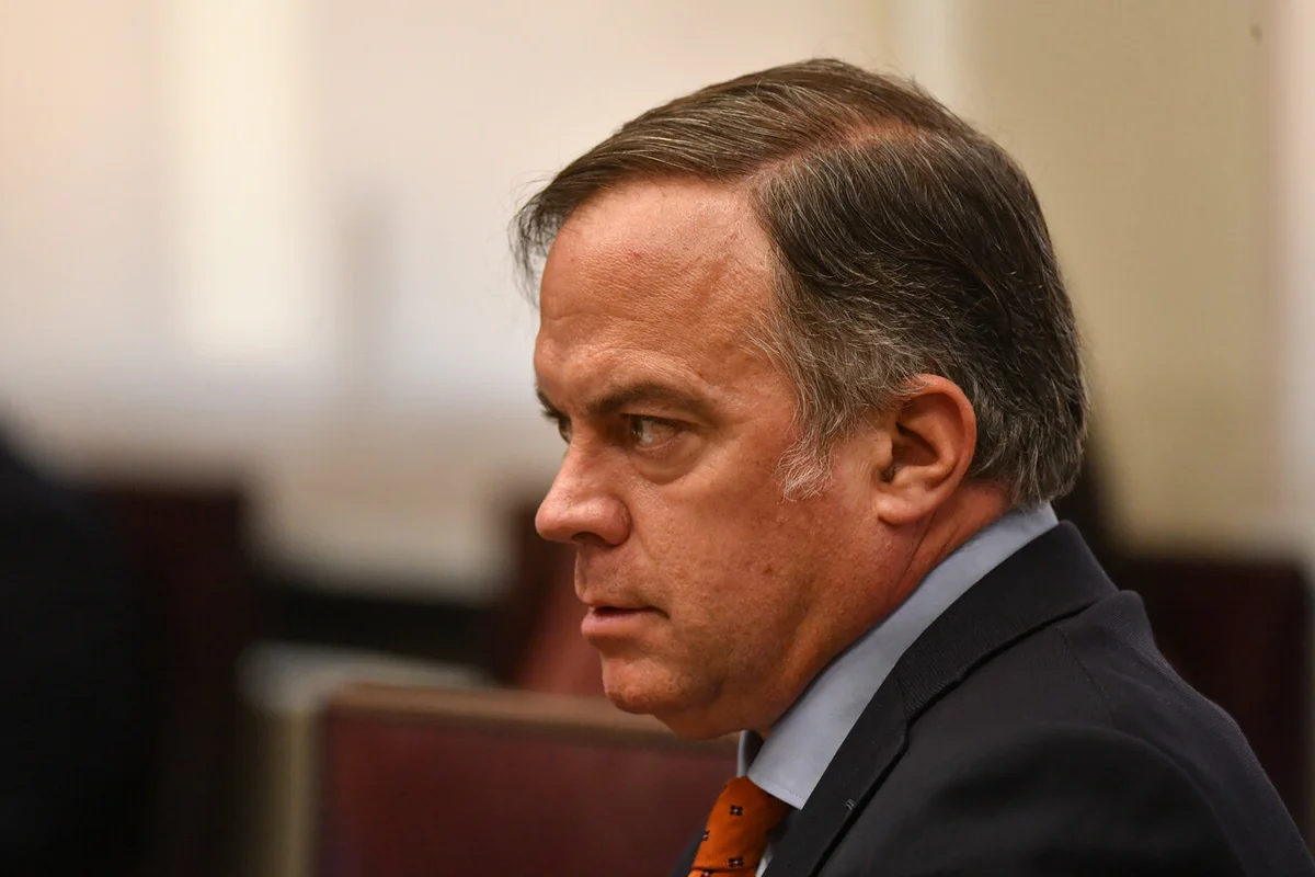 Senador Walker justifica recibo de $1,6 millones de conservador Yáber, suspendido por caso 