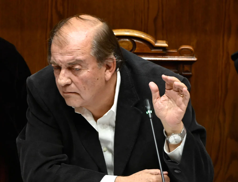 Vidal y ofensiva del comando de Jara en segunda vuelta: 