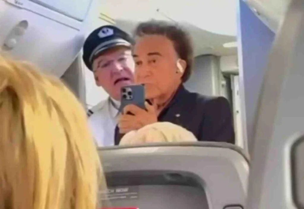 VIDEO| “¡Desembarque de mi avión ahorita!”: José Luis ‘Puma’ Rodríguez es expulsado de vuelo tras altercado