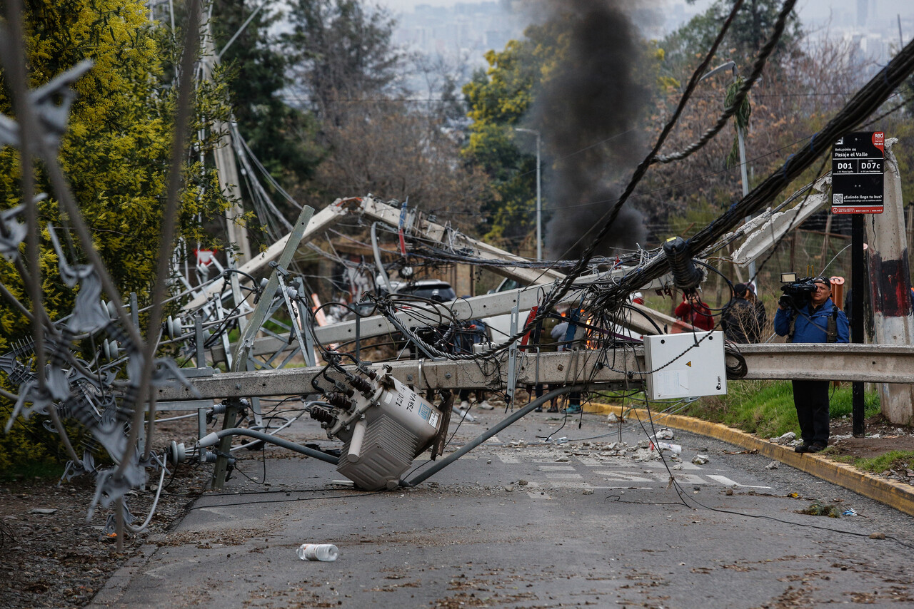 Enel se rehúsa a la autocrítica y compara emergencia con el terremoto del 2010