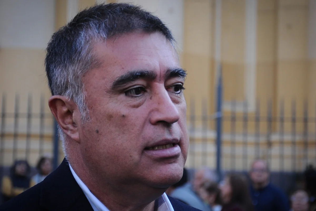 CGR oficia a alcalde Desbordes por ataque a 3 profesoras en Instituto Nacional que quedaron con lesiones graves