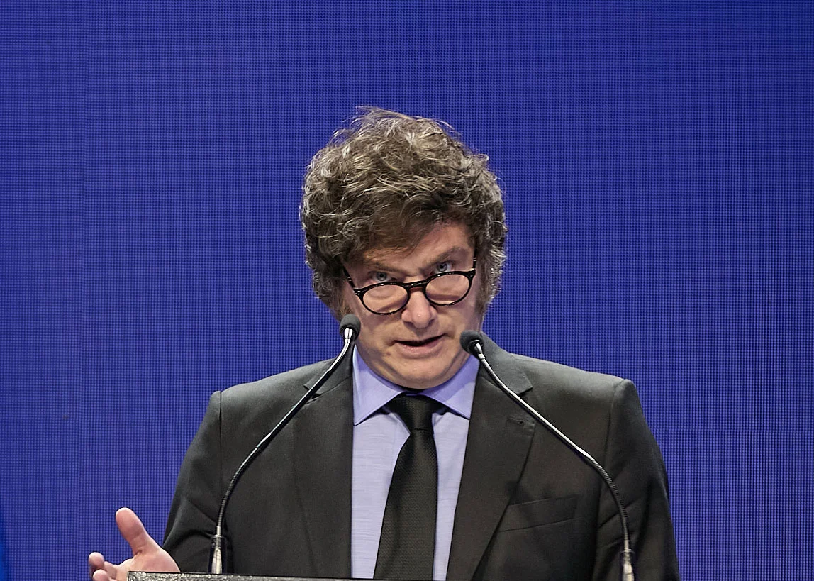 Argentina bajo la ultra de Milei (o las señales que pueden anticipar un eventual gobierno de Kast en Chile)