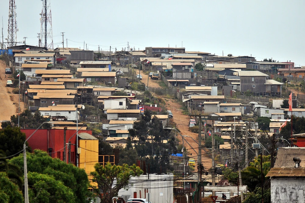 Gobierno defiende legalidad de expropiación en megatoma de San Antonio: 