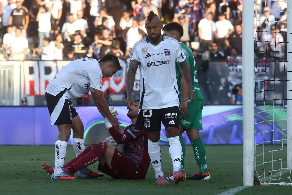 Colo Colo cierra con rotundo fracaso su año del Centenario: Pierde y queda sin torneos internacionales el 2026