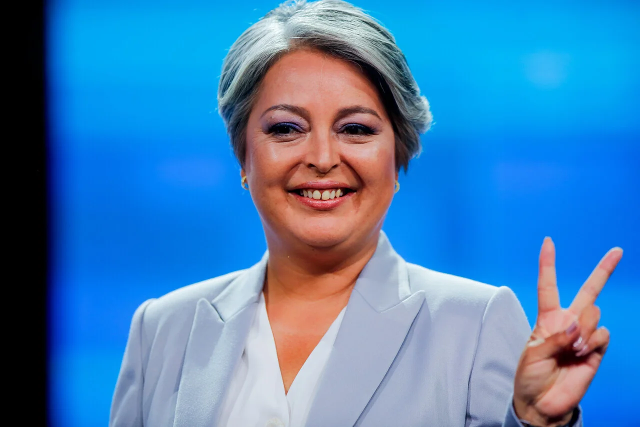 Concesionaria de autopista respalda a Jeannette Jara y desmiente supuesta deuda: 