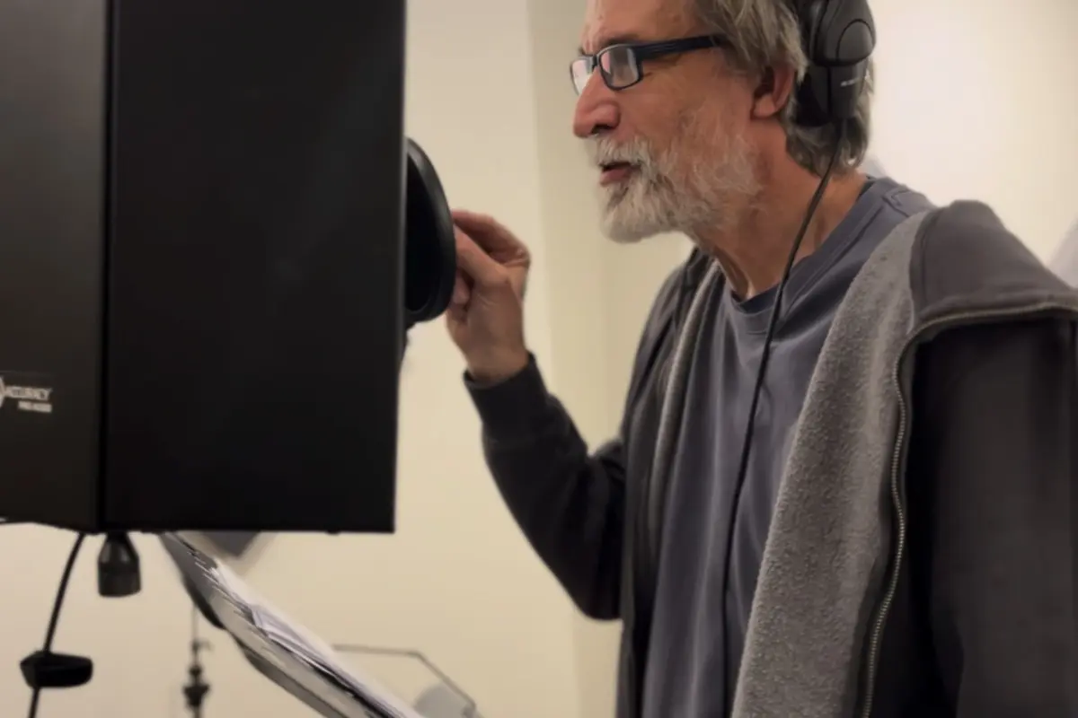 Audioteca Gabriela Mistral inauguró en GAM con 42 voces y obras visuales que celebran los 80 años del Nobel