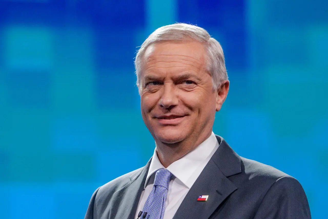 Kast es electo presidente con ventaja de 18% y abre búsqueda de responsabilidades en la izquierda tras resultado histórico