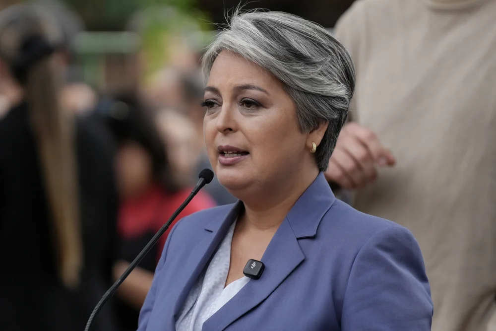 Sólo 21 en Región Metropolitana y ninguna del sur del país: Las comunas donde logró ganar Jeannette Jara