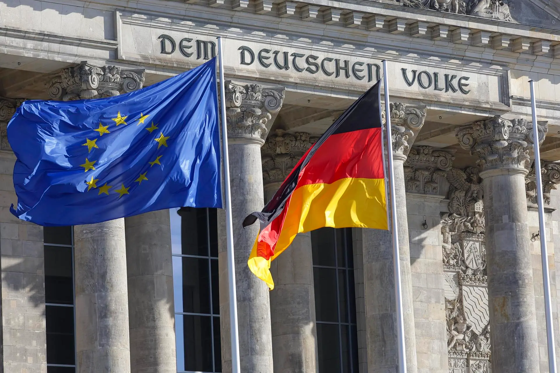 Alemania está en otro nivel en materia de pensiones: Acuerda dar 10 euros al mes a niños para ahorros previsionales