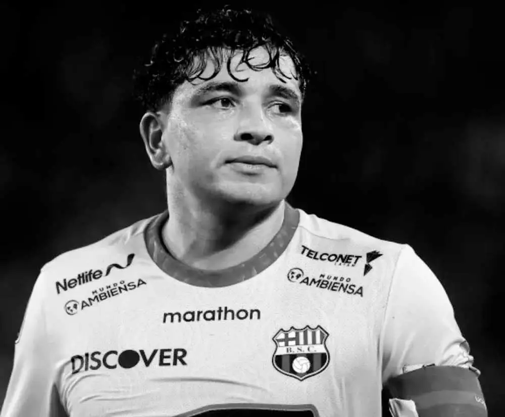 Conmoción en el fútbol ecuatoriano: Asesinan a balazos a Mario Pineida de Barcelona junto a su esposa