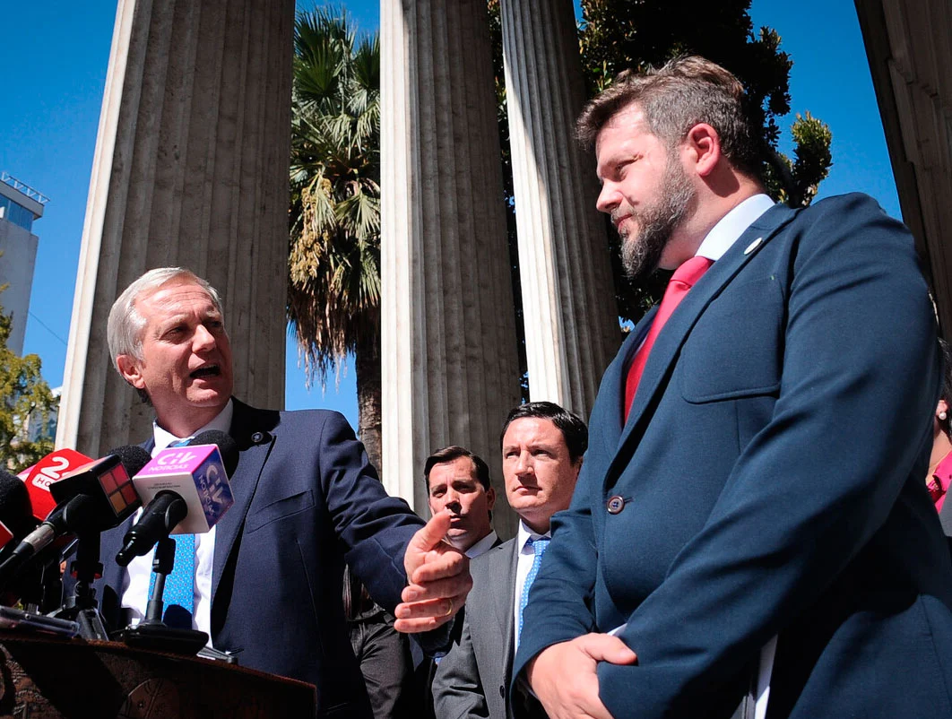 Sigue la tensión entre Kast y Kaiser: La “doctrina republicana” que le da portazo al libertario en su aspiración ministerial