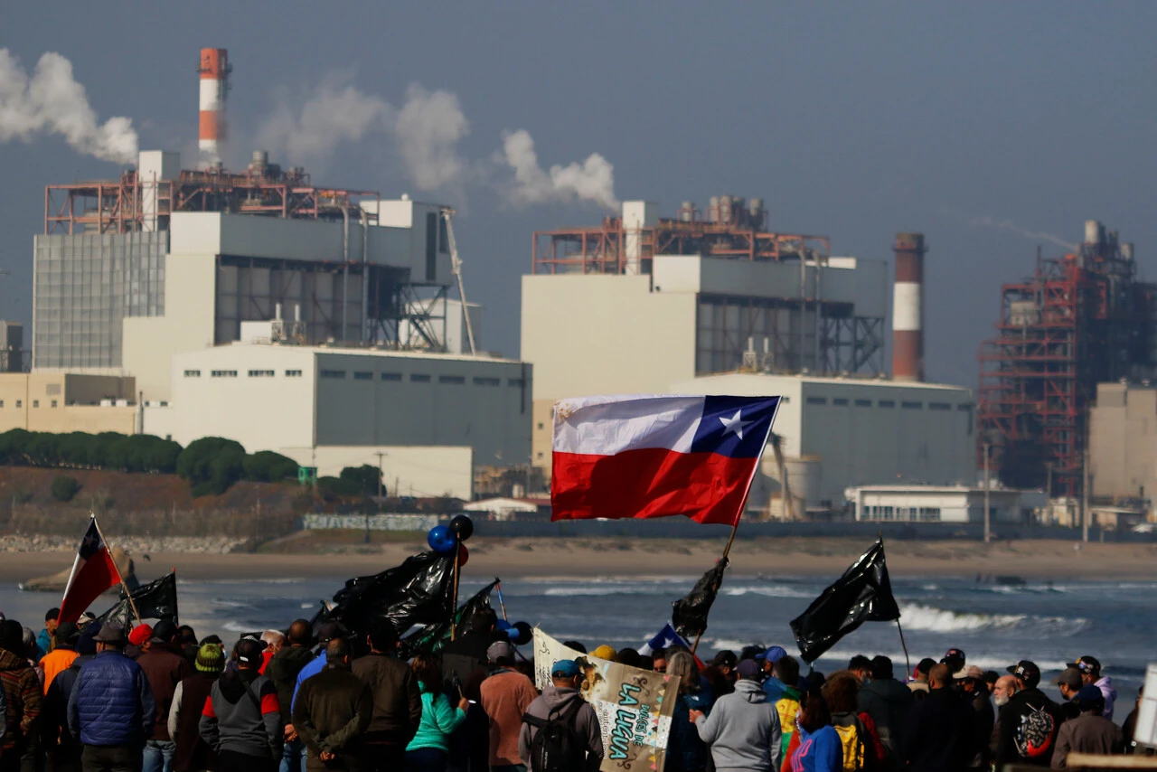 Lagos contaminados, la resurrección de Dominga e intoxicaciones en Quintero: Los conflictos ambientales que marcaron el 2025