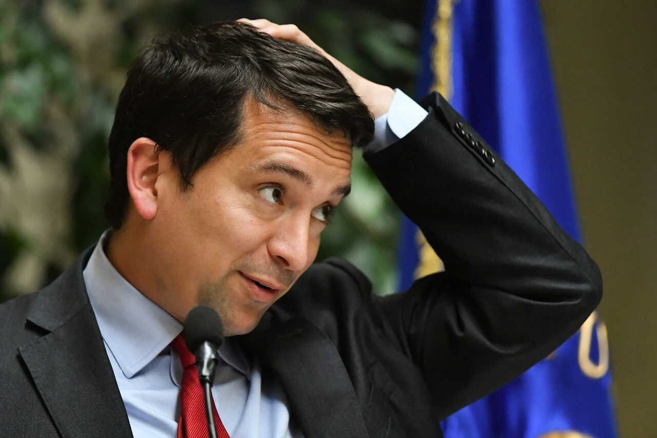 Levantamiento del secreto bancario: Acusan a republicano Cristián Araya que lleva 17 semanas retrasando el proyecto