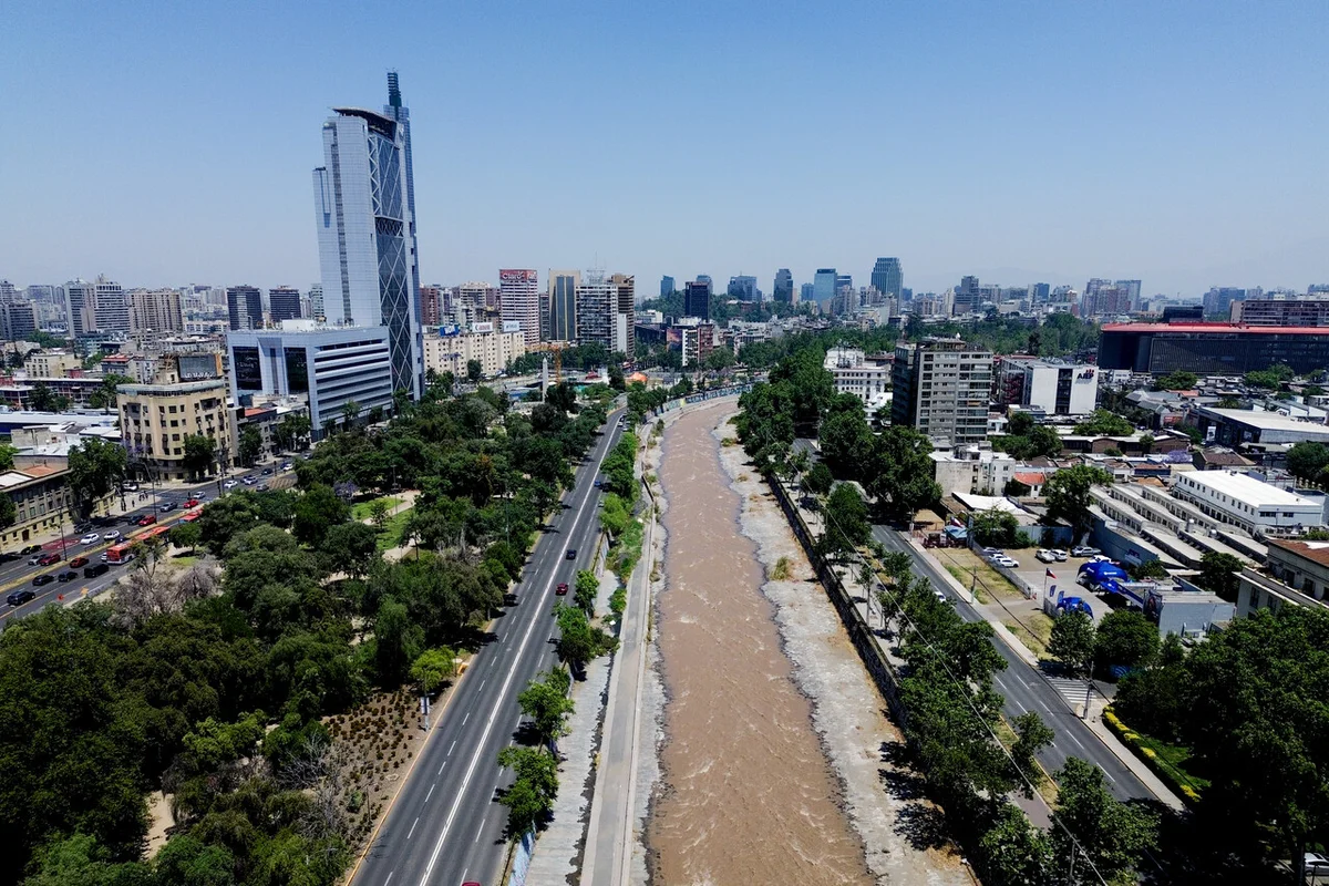 Río Mapocho es declarado humedal urbano en su totalidad: 600 héctareas que albergan a más de 1600 especies