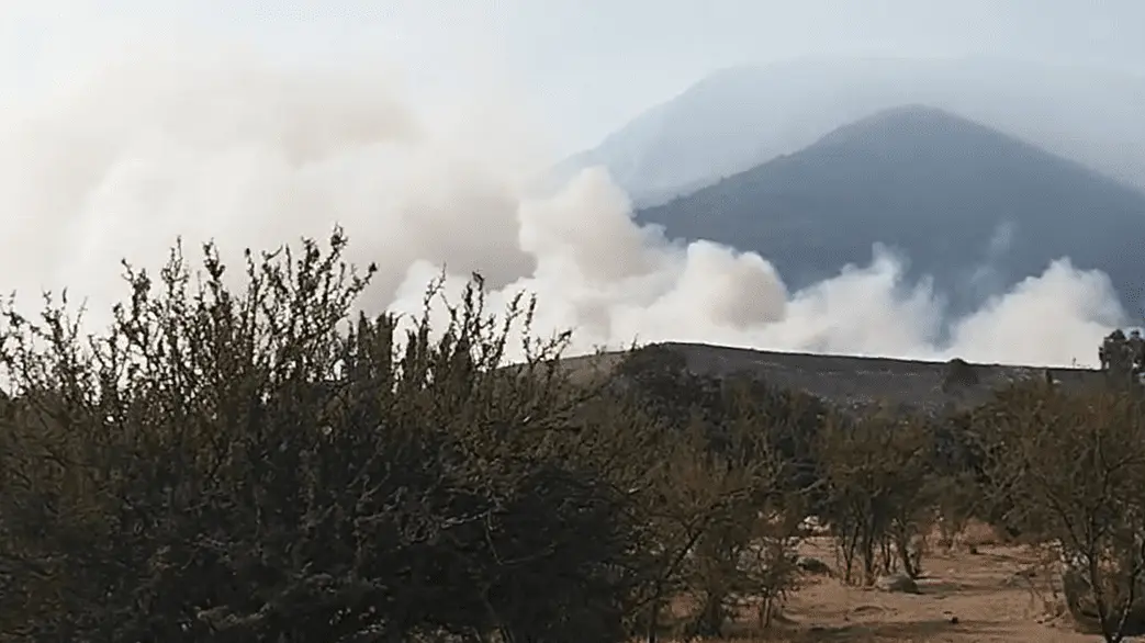 Alerta Amarilla en Salamanca por incendio en vertedero: Recomiendan mantener puertas y ventanas cerradas
