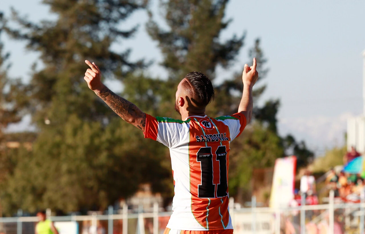 VIDEO| Campeón del fútbol chileno sorprende con su presente y dignifica el trabajo de recolección de basura