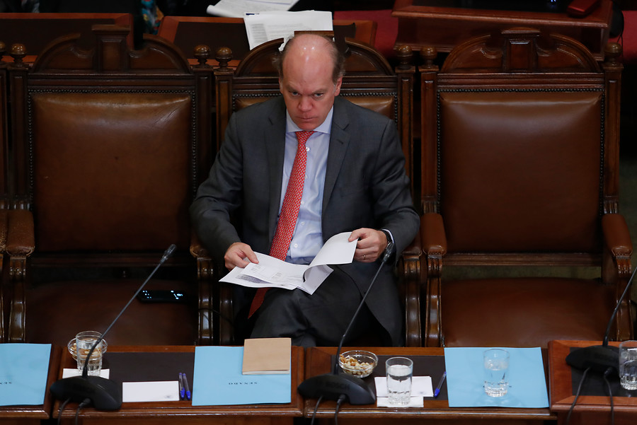 exsenador Patricio Walker