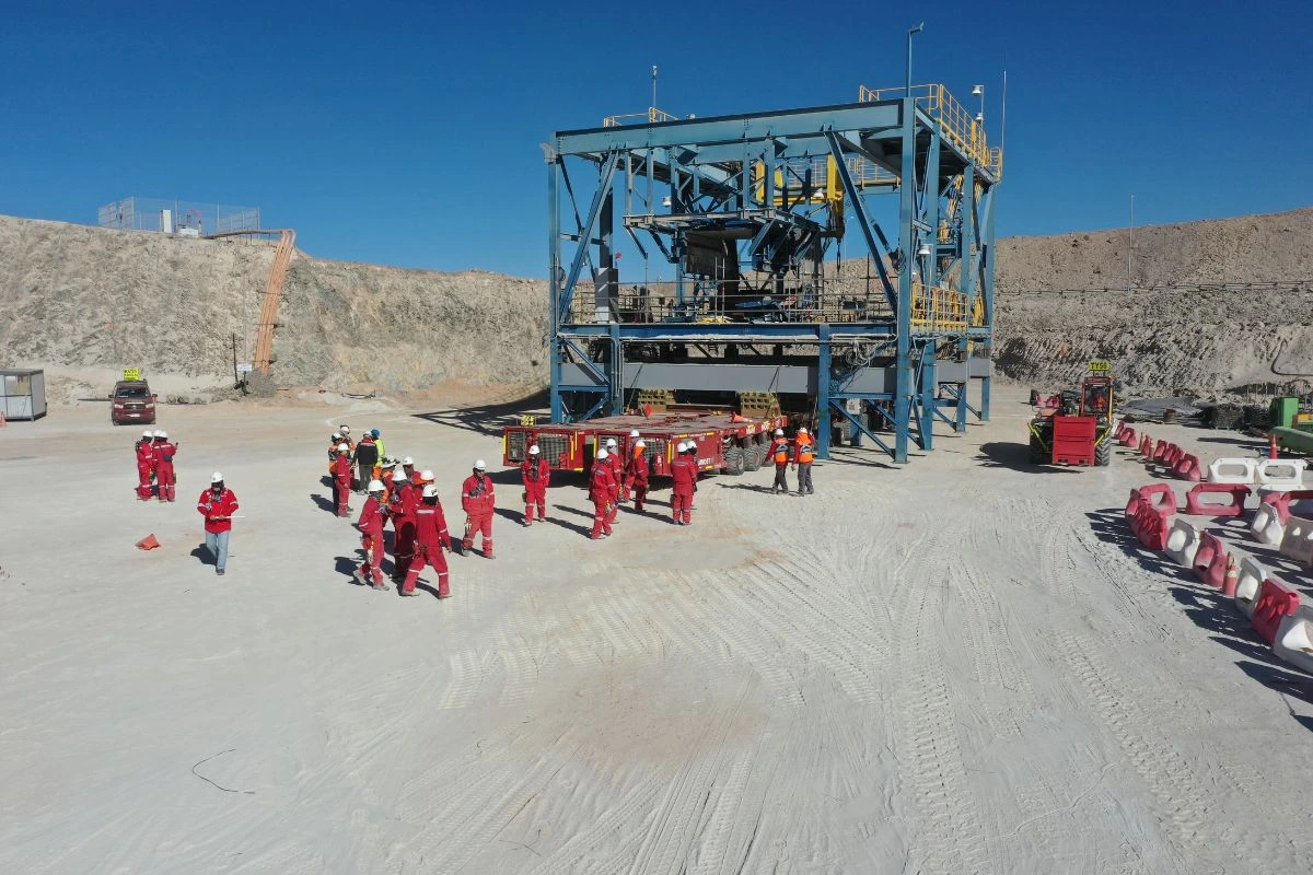 Inicio trasladado de chancador de sulfuros.