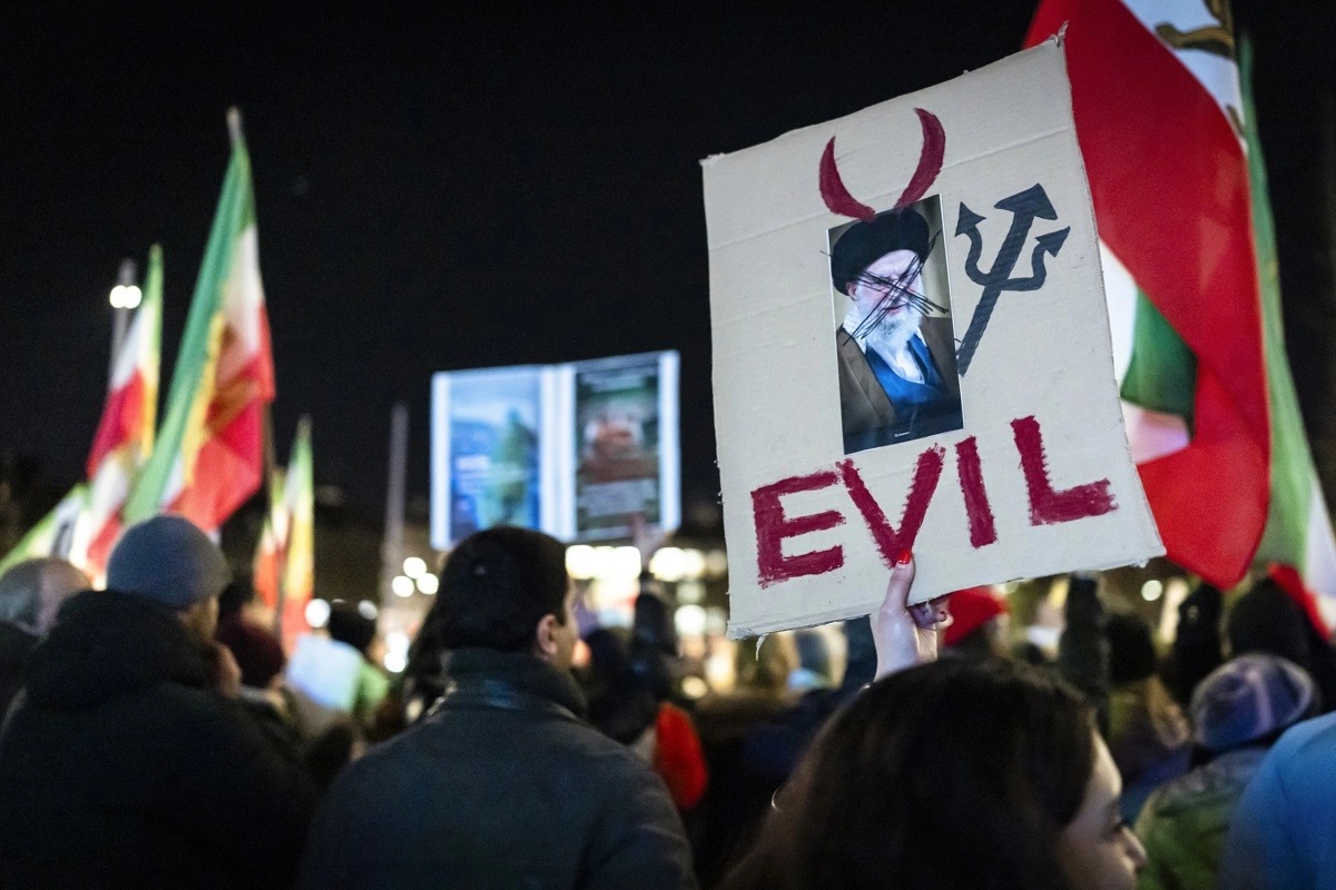 Protestas en Irán ya suman más de 2.500 fallecidos y gobierno amenaza con Pena de Muerte a manifestantes