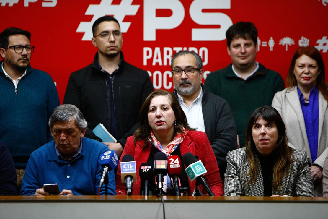 Quiebre total en el oficialismo por absolución de Claudio Crespo: PS corta relaciones con FA y PC debido a Ley Nain-Retamal