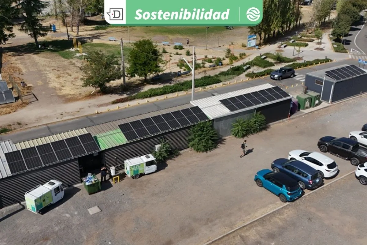 Uso de bicicletas, nuevo edificio y energía solar en punto limpio: Tres iniciativas sustentables de la Universidad Católica