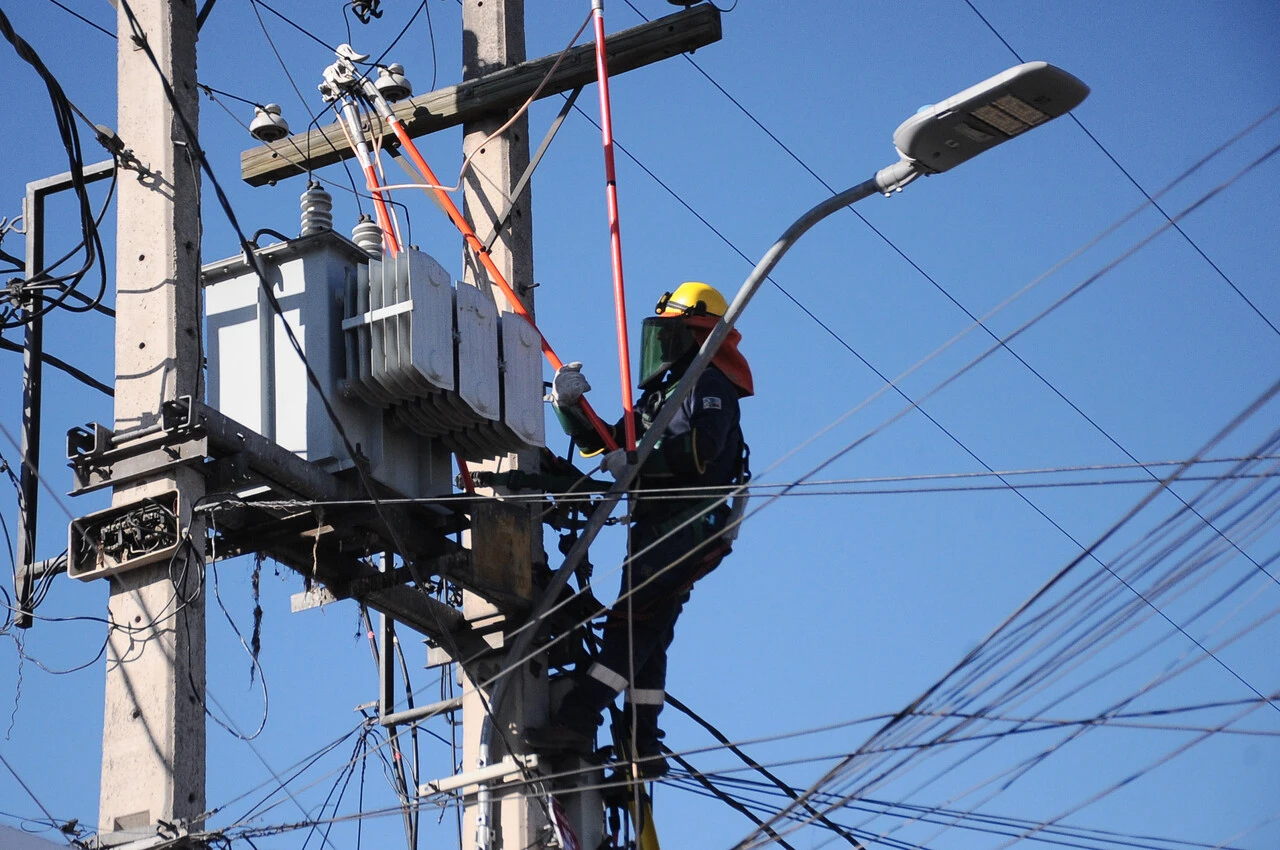 Cortes de luz en Santiago programados para este sábado 17 de enero:  Macul, Lampa y San Miguel sin energía hasta por 8 horas