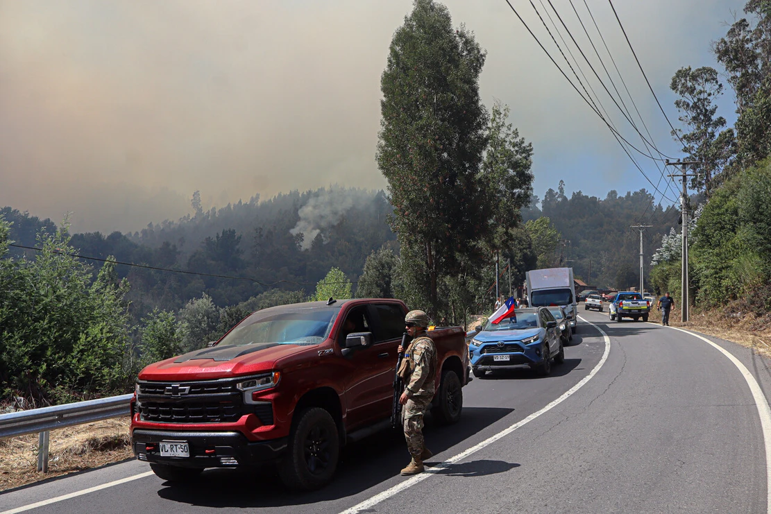 Fiscalía confirma primer detenido por provocar mega incendio forestal de Ñuble y Biobío: Cocina a leña sería clave