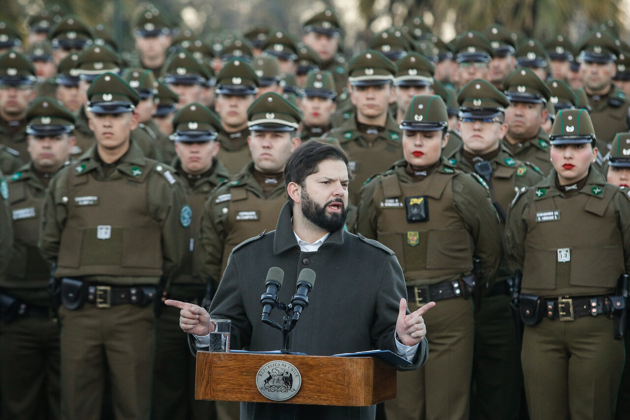 Boric refuerza Plan Calles Sin Violencia con 1.669 policías en RM: “Queremos garantizar el derecho a la seguridad”