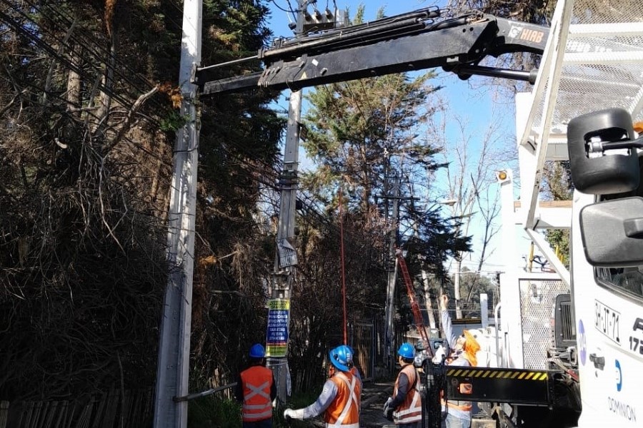 Enel: Seis de cada 10 personas cree que se justifica caducidad de su concesión